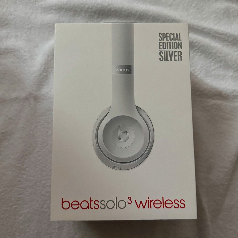 Beats by Dre Beats Solo 3 Wireless Headphones, Silver